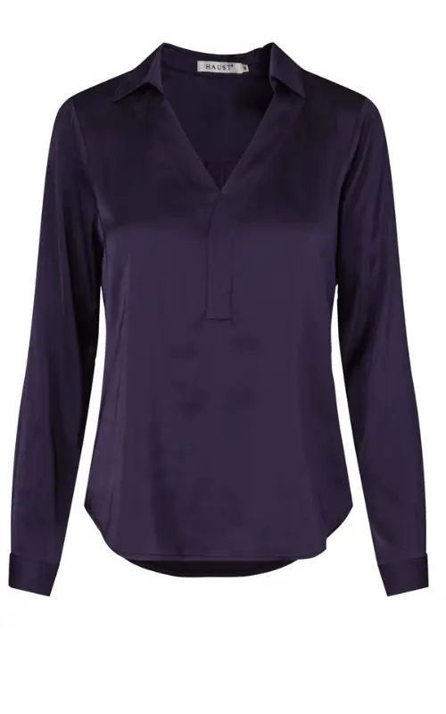 55-830 V-neck shirt Navy