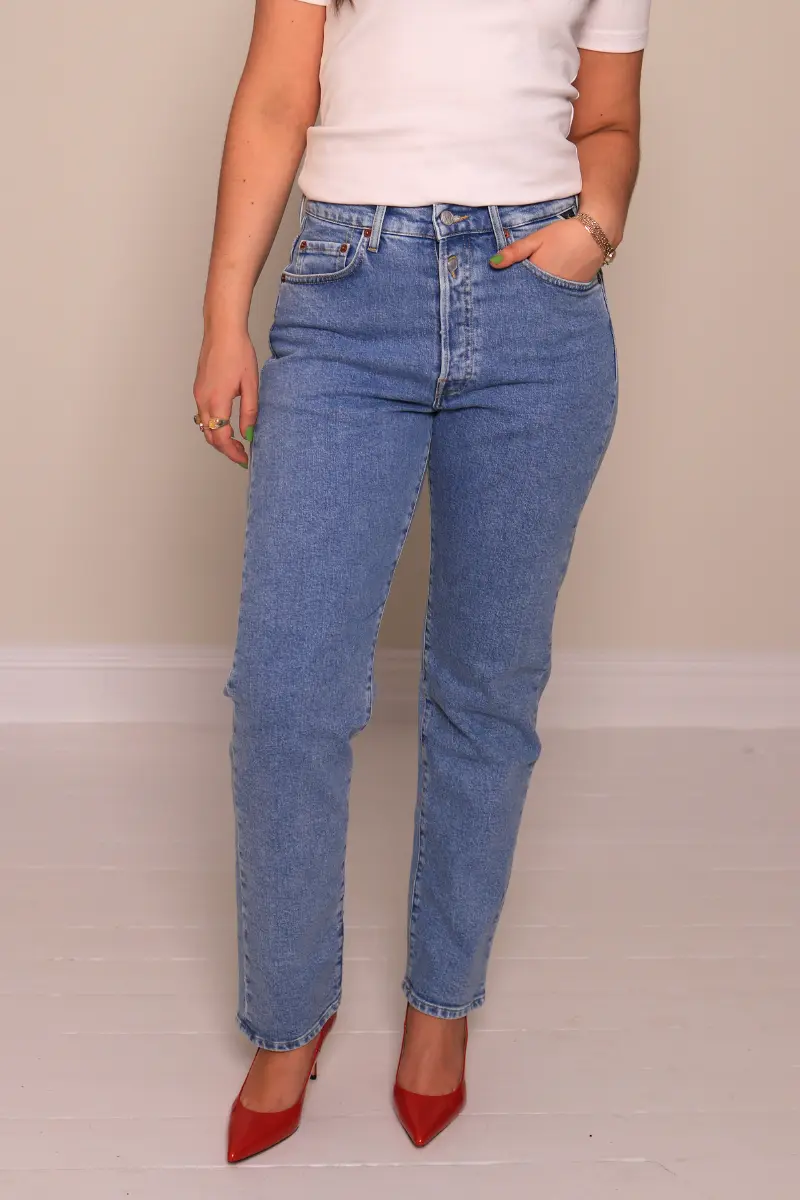 9Z1 Straight Fit Jeans