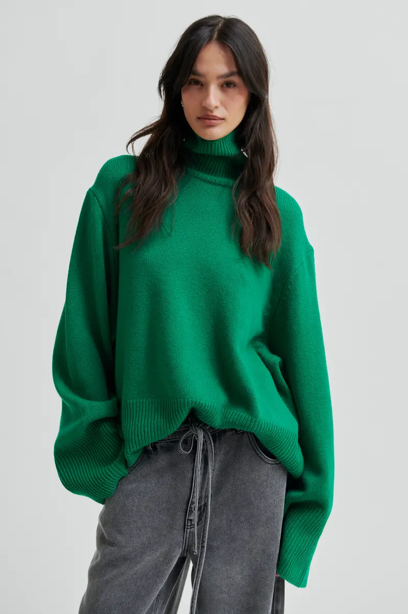 Alpha Knit T-Neck