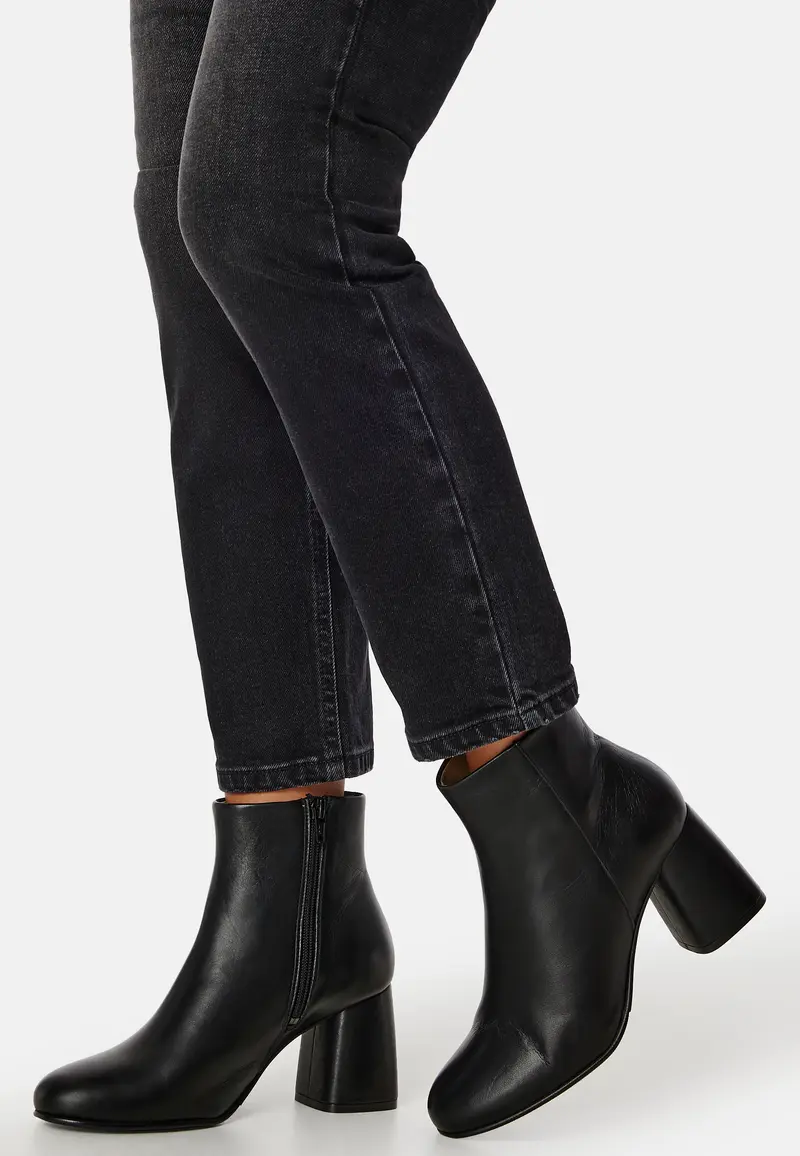 Alva Leather Boot