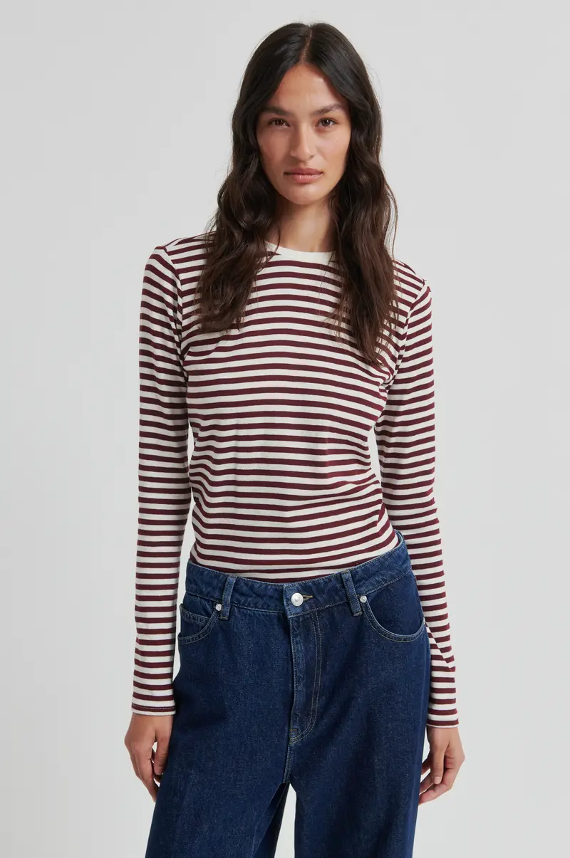 Alvilda O-Neck Tee