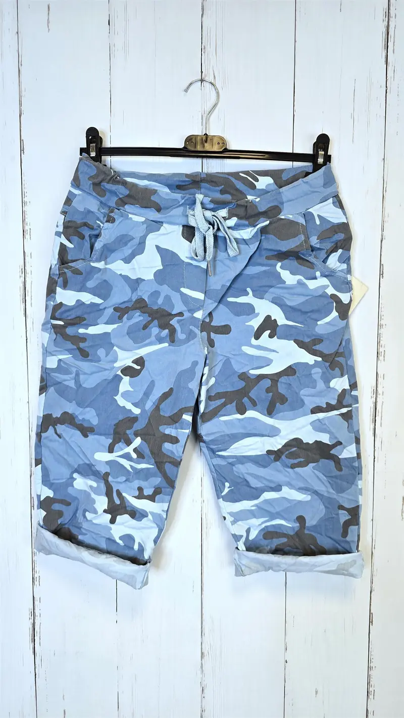 Amara shorts camo Lyseblå