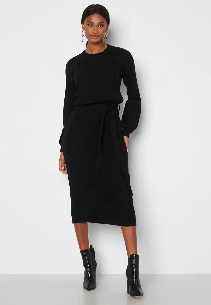 Amira knitted dress