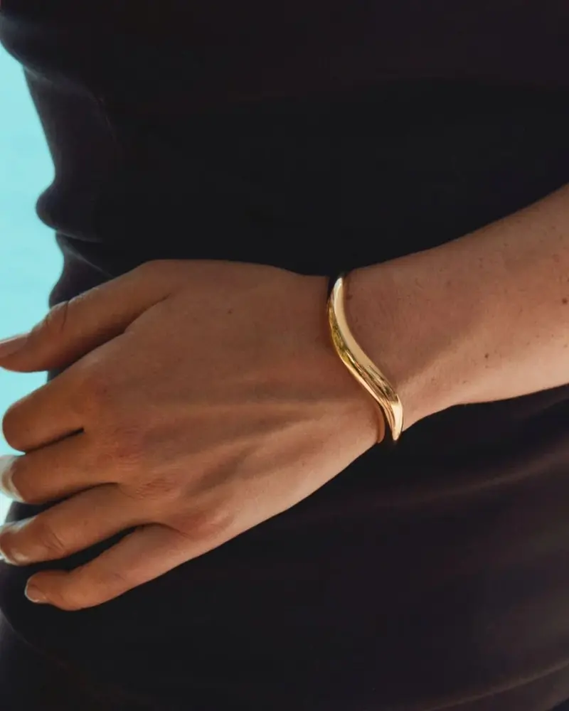 Azura Bangle Gold
