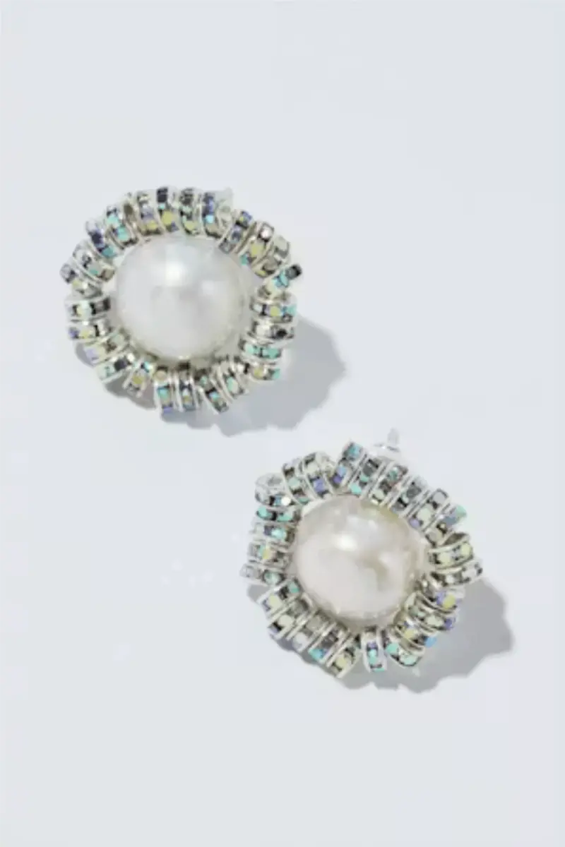 Baby Perla Studs