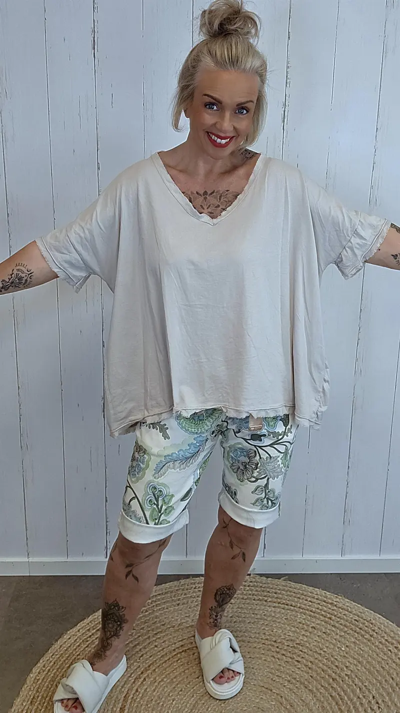 Basic Topp med V-hals beige
