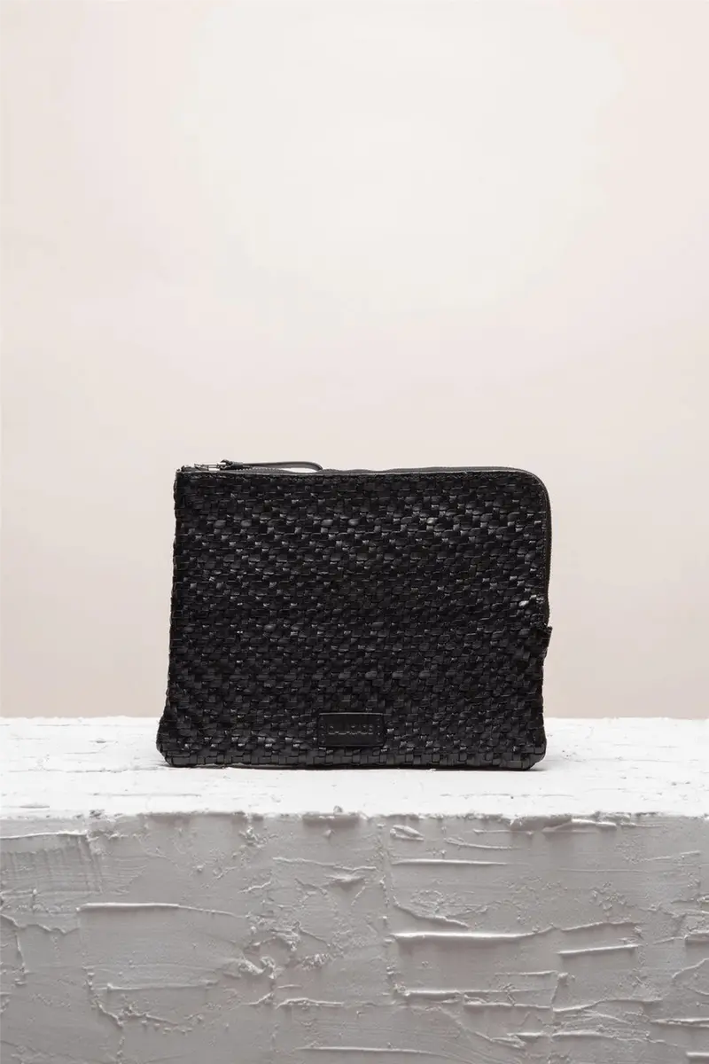 Batu S Black Twill