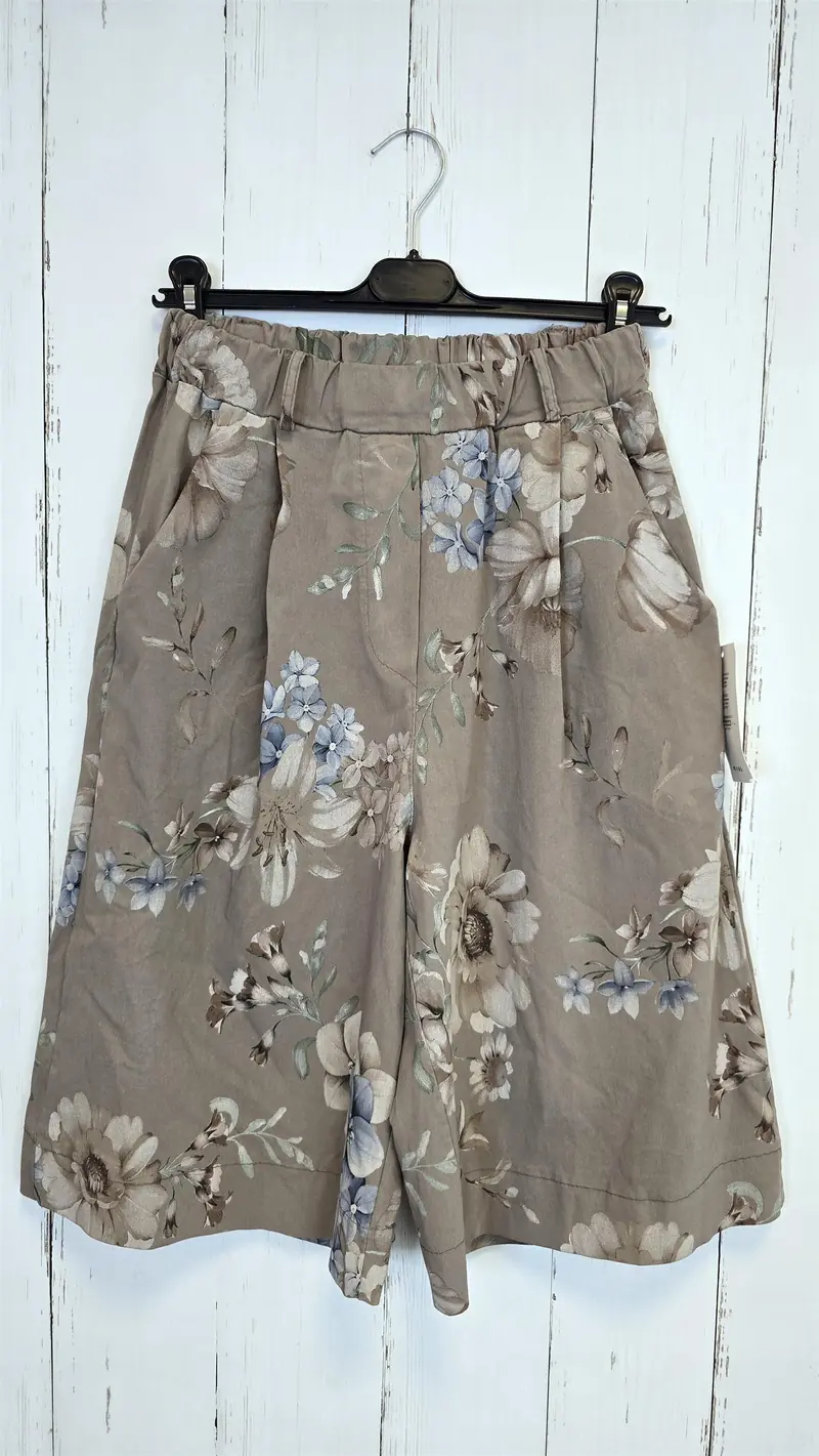 Bermuda shorts taupe