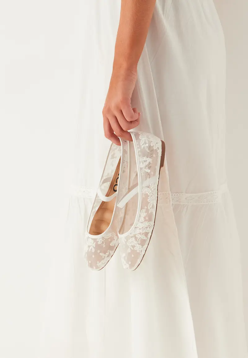 Bialilja Lace Ballerina