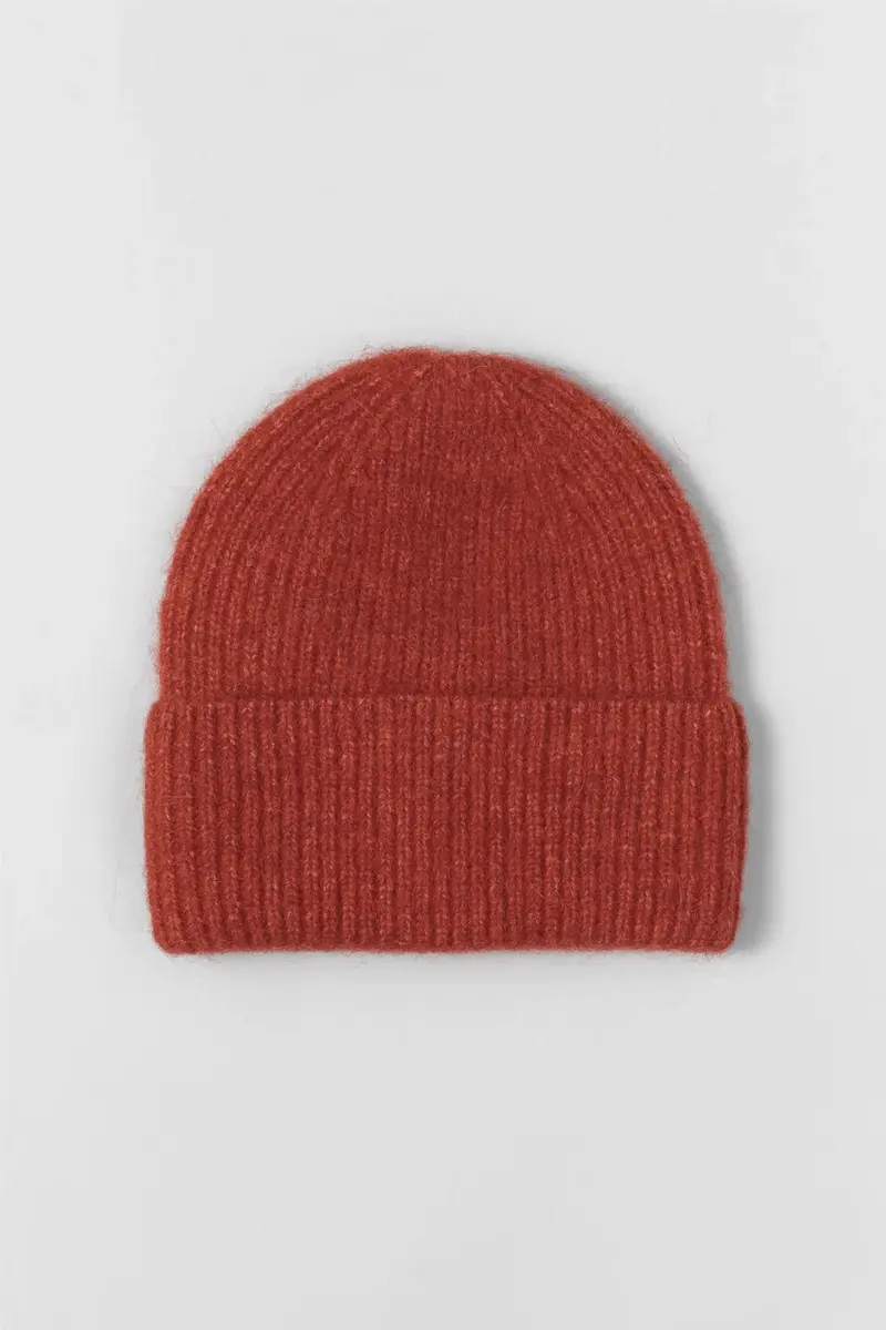 Bordeaux Alpaca Flame Scarlet