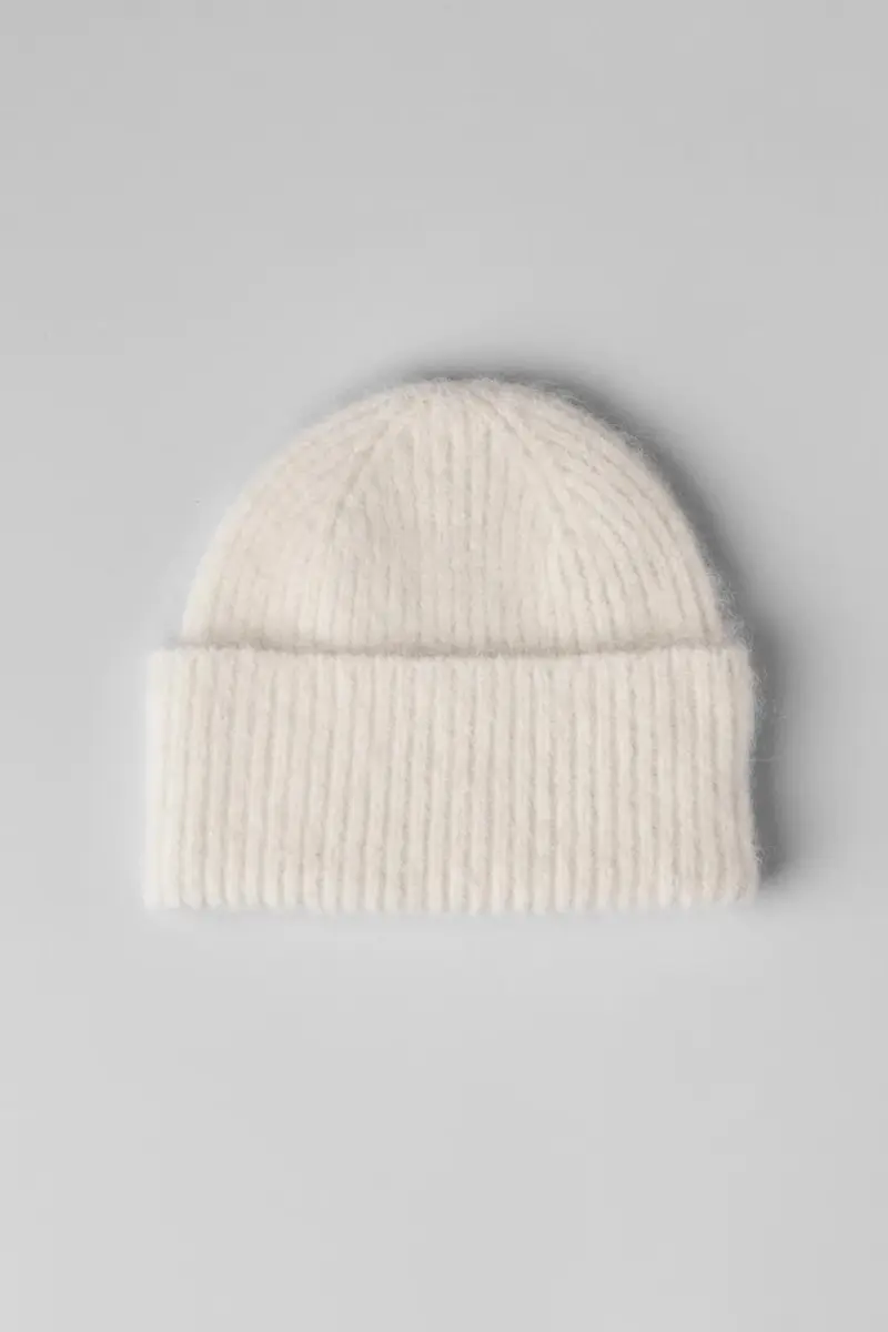 Bordeaux Alpaca Papyrus