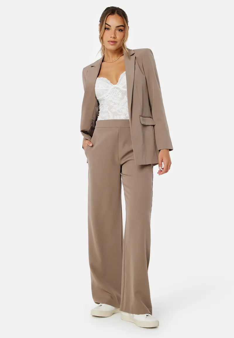 Bossy HW Wide Plain Pant