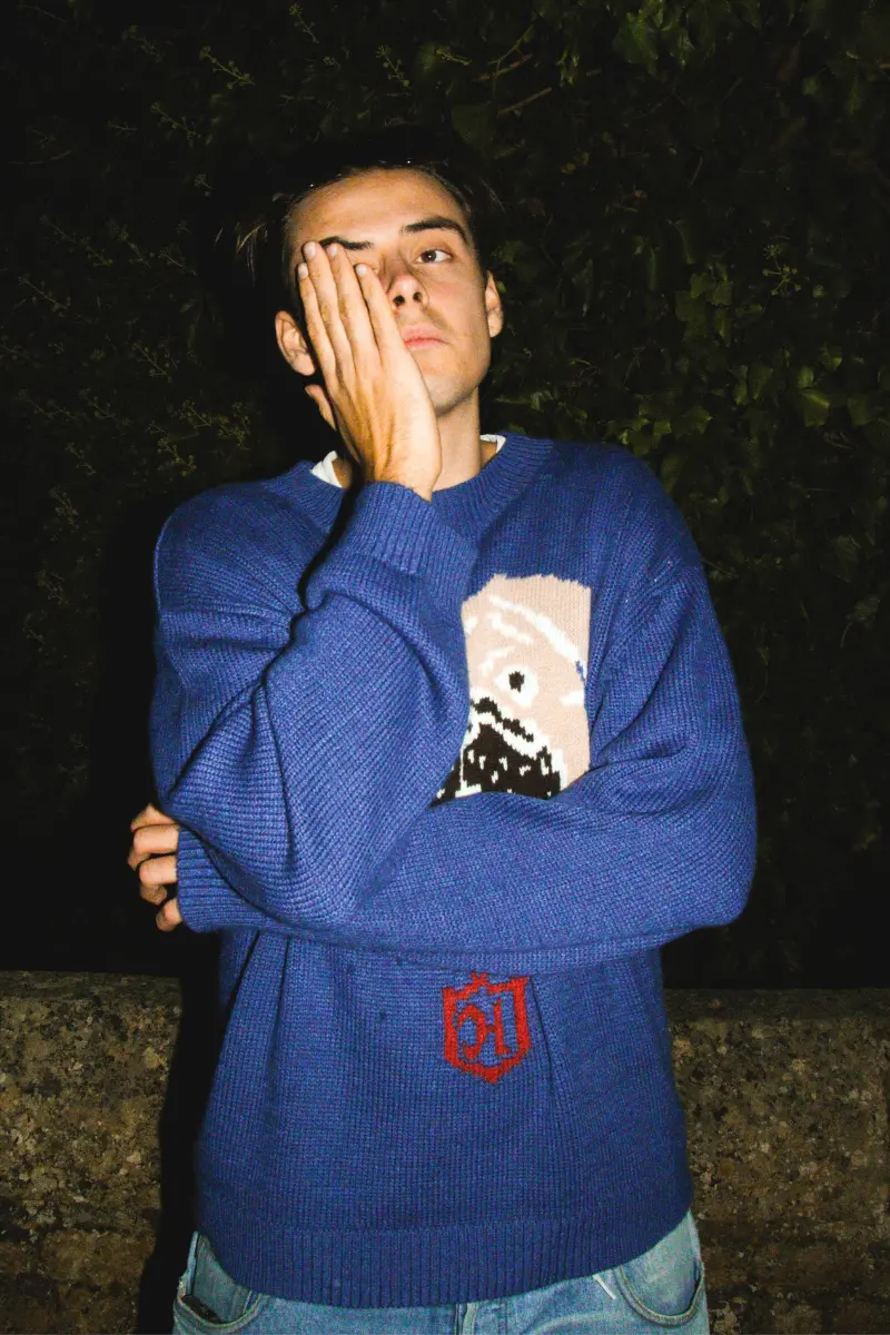 Bulldog Knit-Sweater