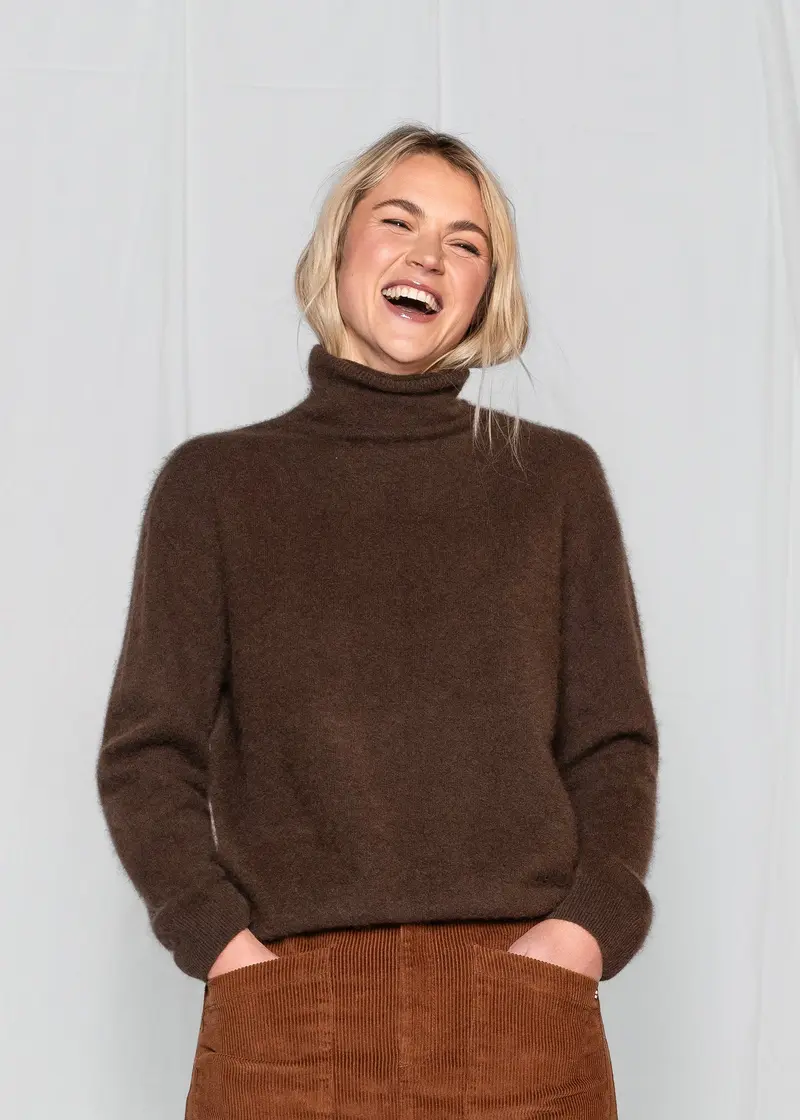 Caia Sweater - Dark Chocolate