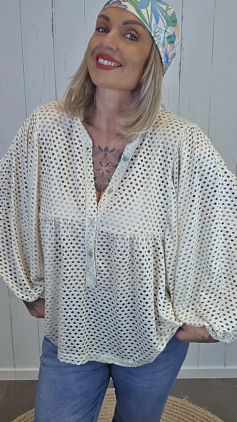 Carmen bluse beige