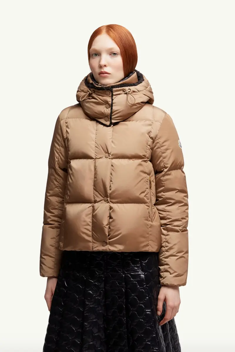 Castelnou Square-Quilted Short Down Jacket