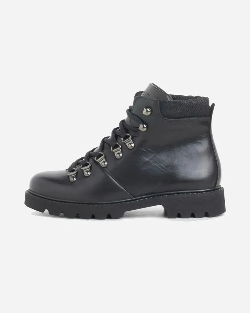 City Hiker - Black Leather