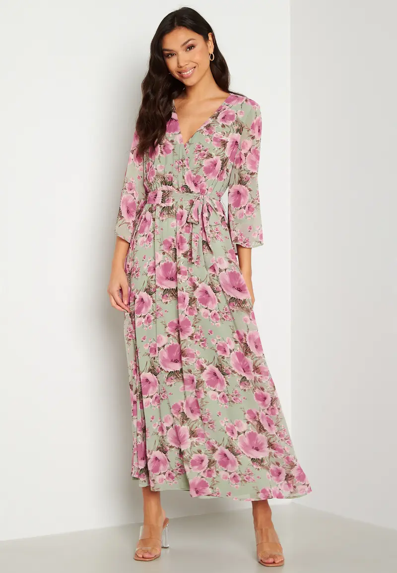 Clarette V-Neck 3/4 Ankle Dress