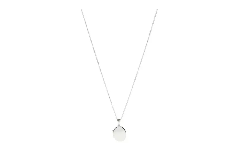 Close Necklace