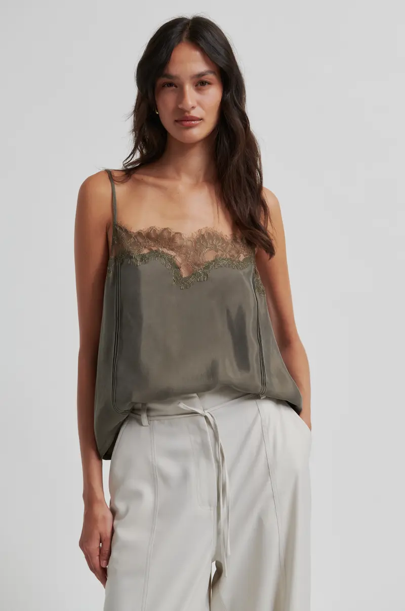Damia Straptop
