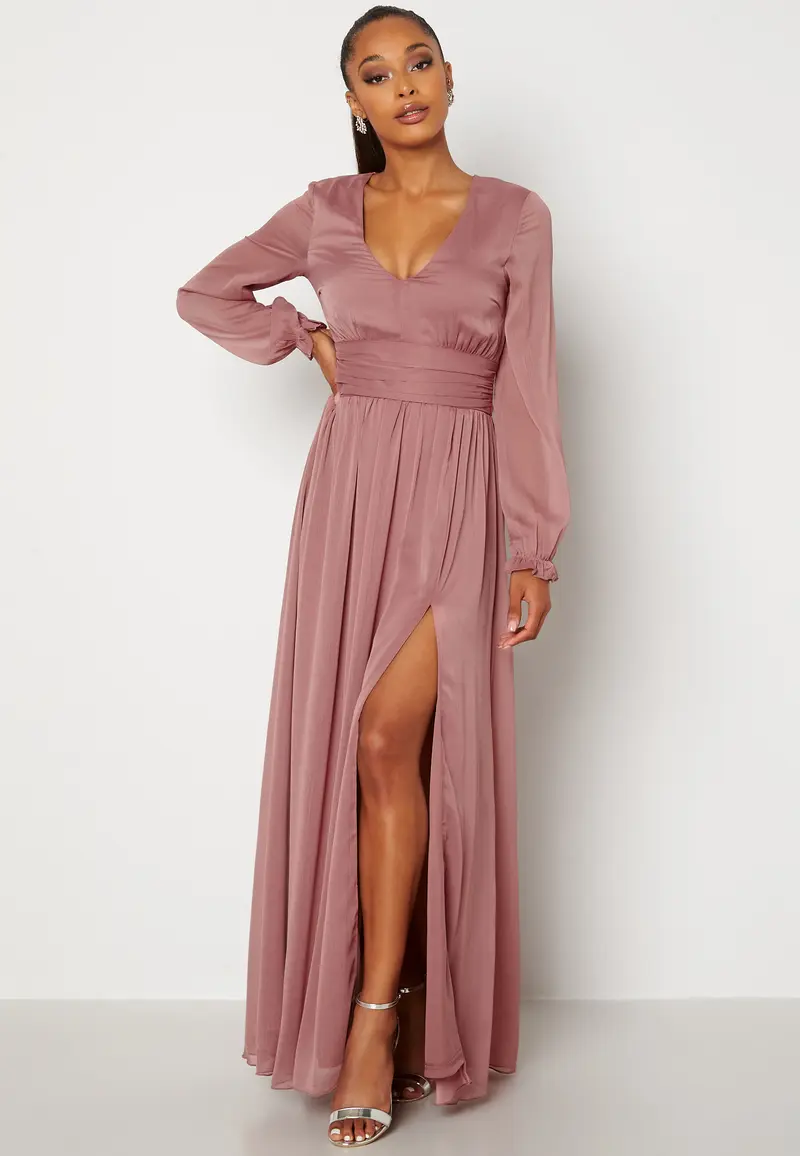 Delilah prom dress