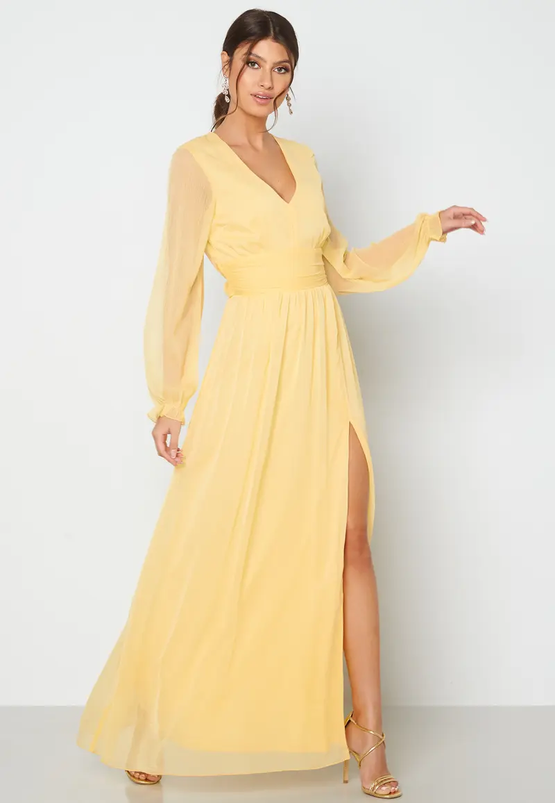 Delilah prom dress