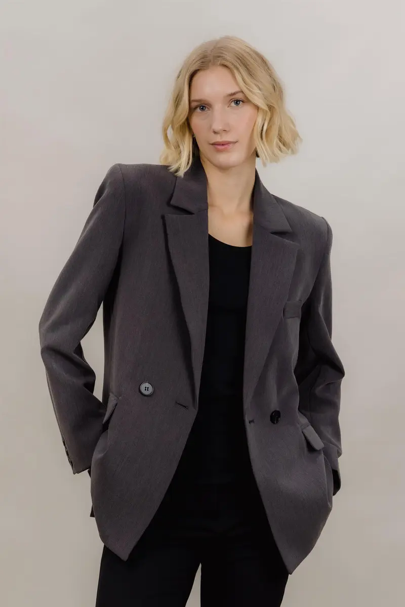 Devaki Blazer