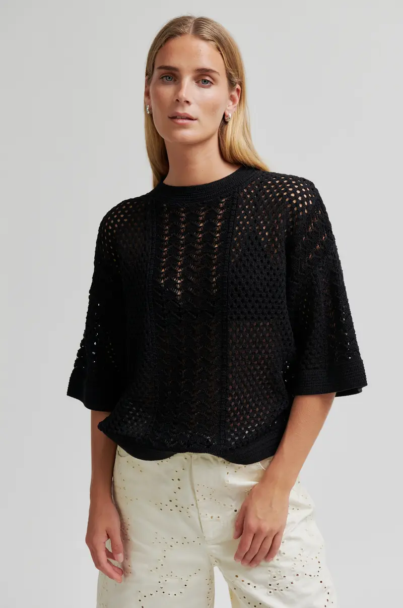 Deya Knit O-Neck