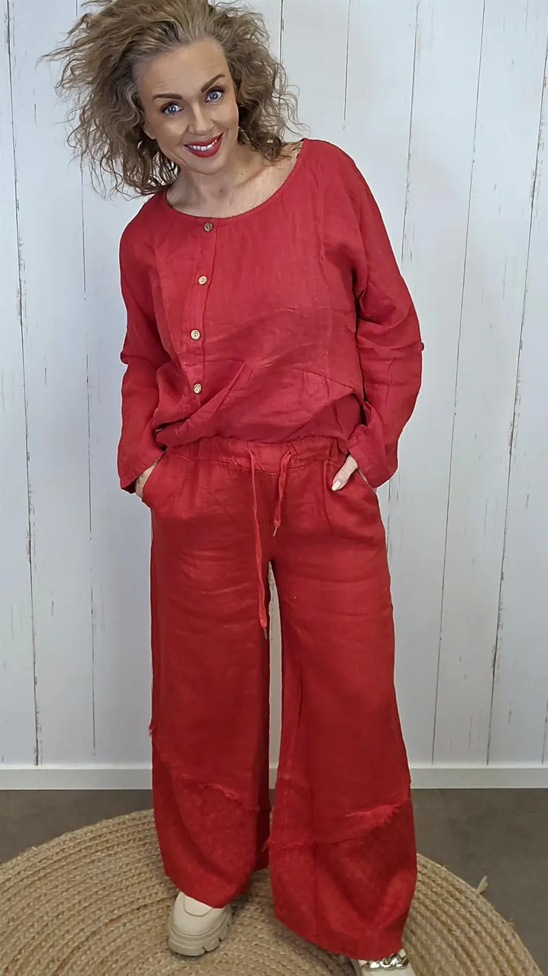 Dina linbukse rød
