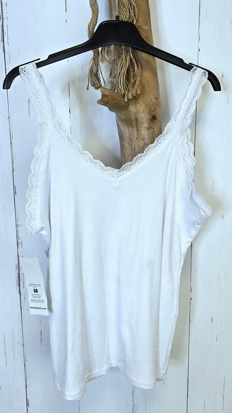Elina Blonde Singlet hvit