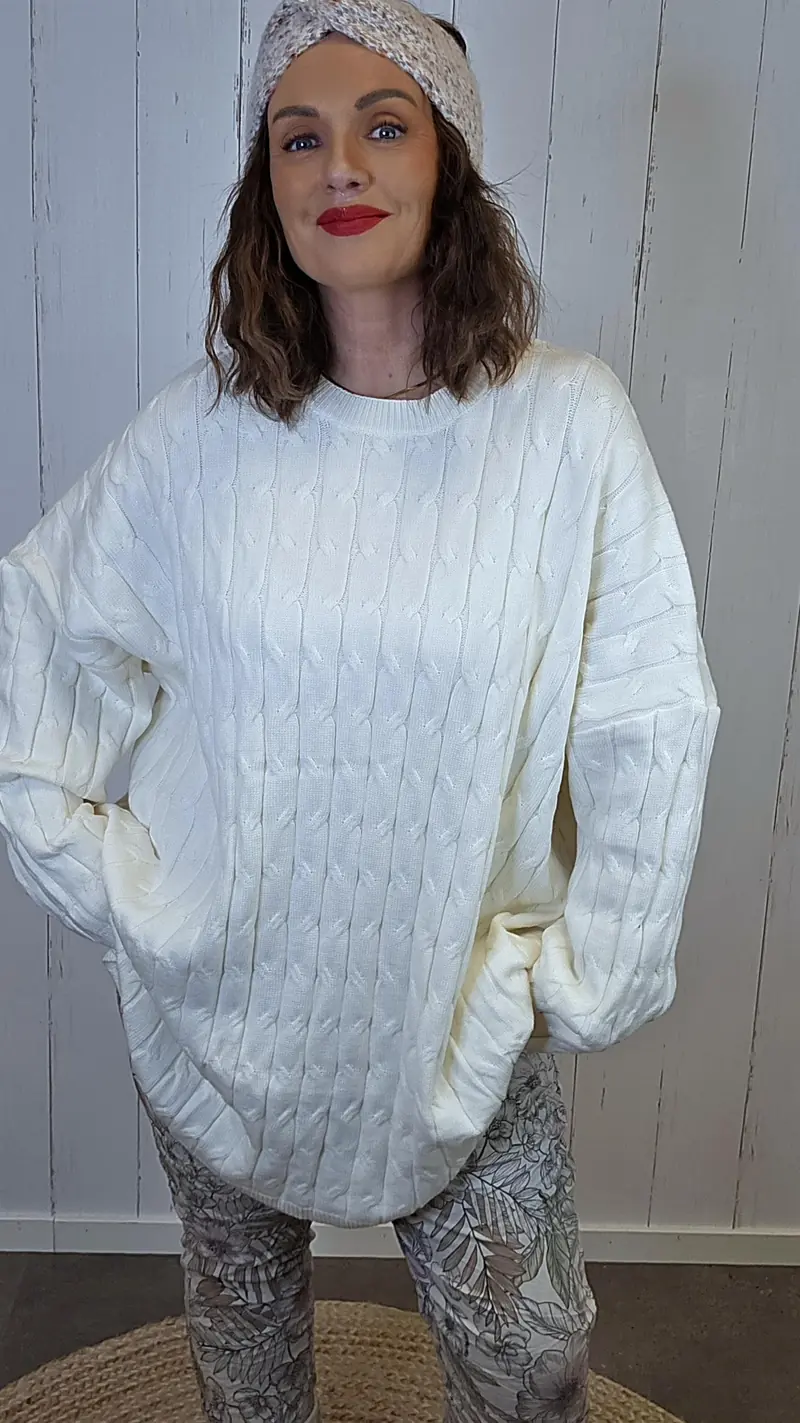 Emilie strikkegenser creme