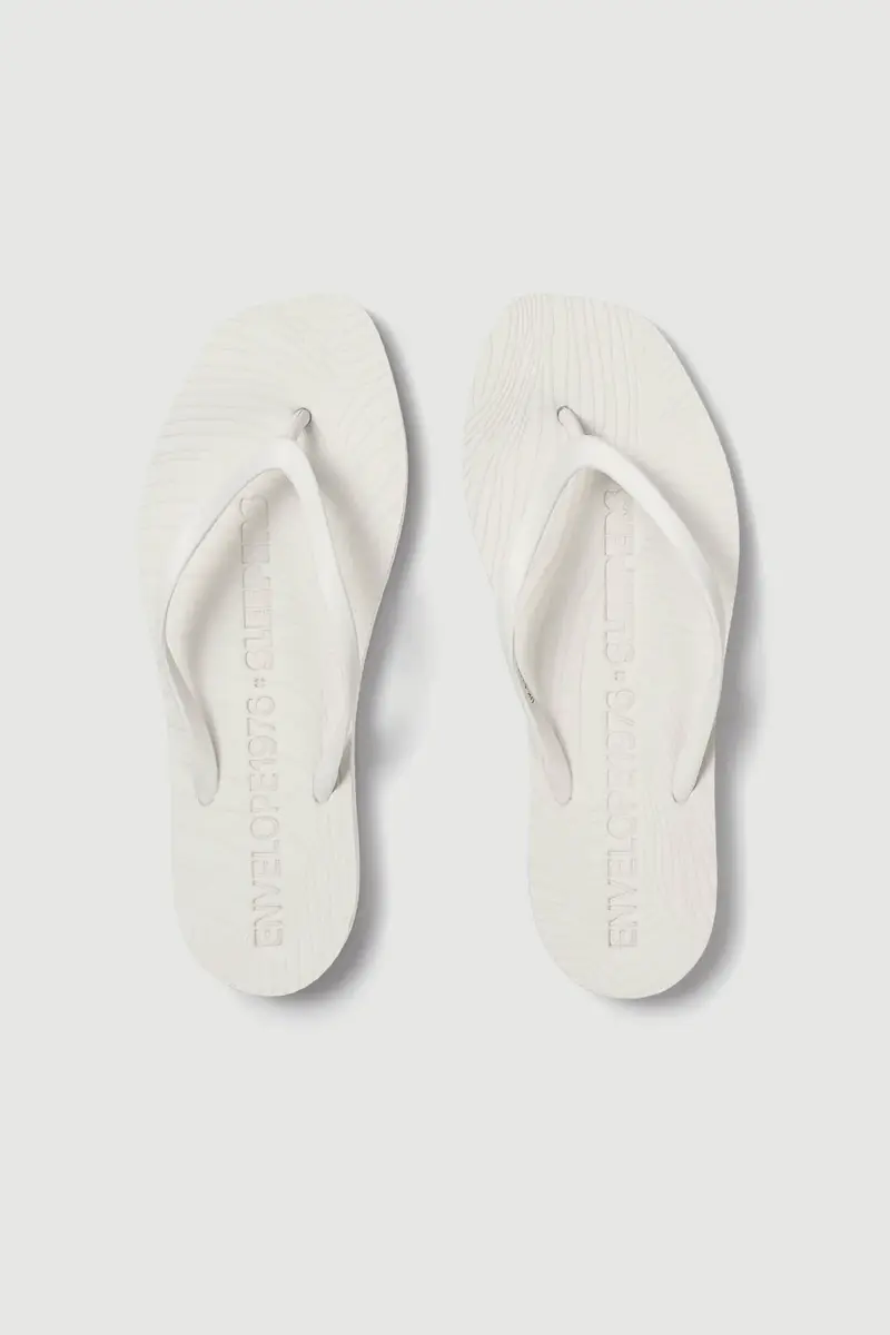 Envelope1976 x Sleepers Tapered White