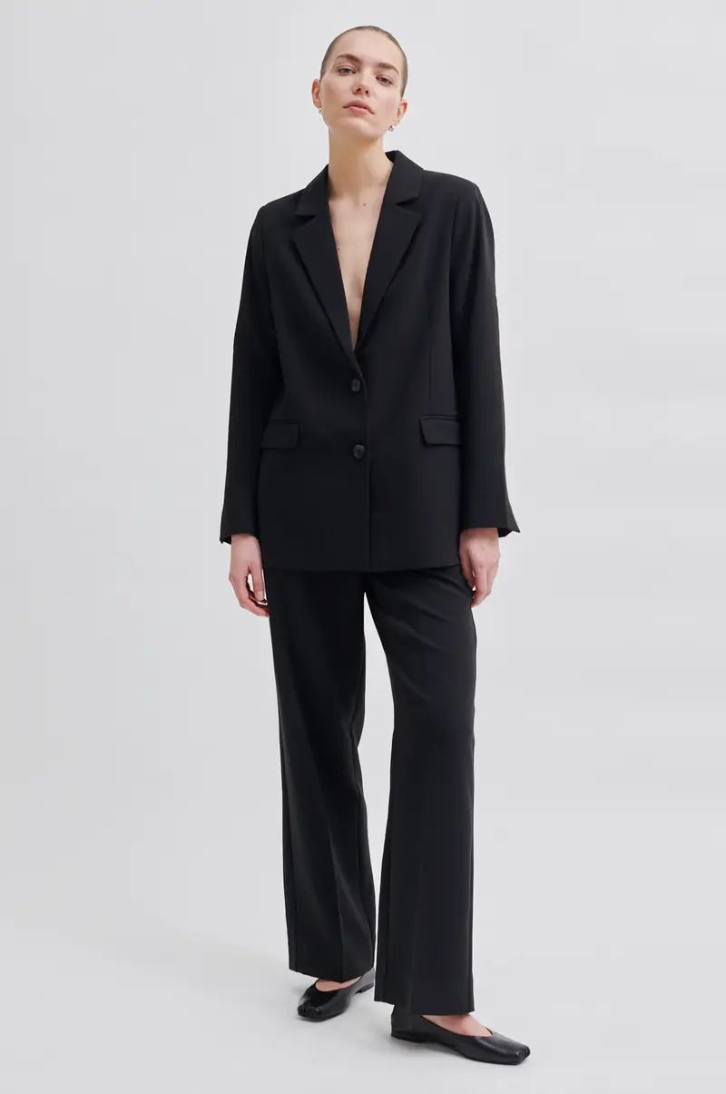 Evie Classic Blazer