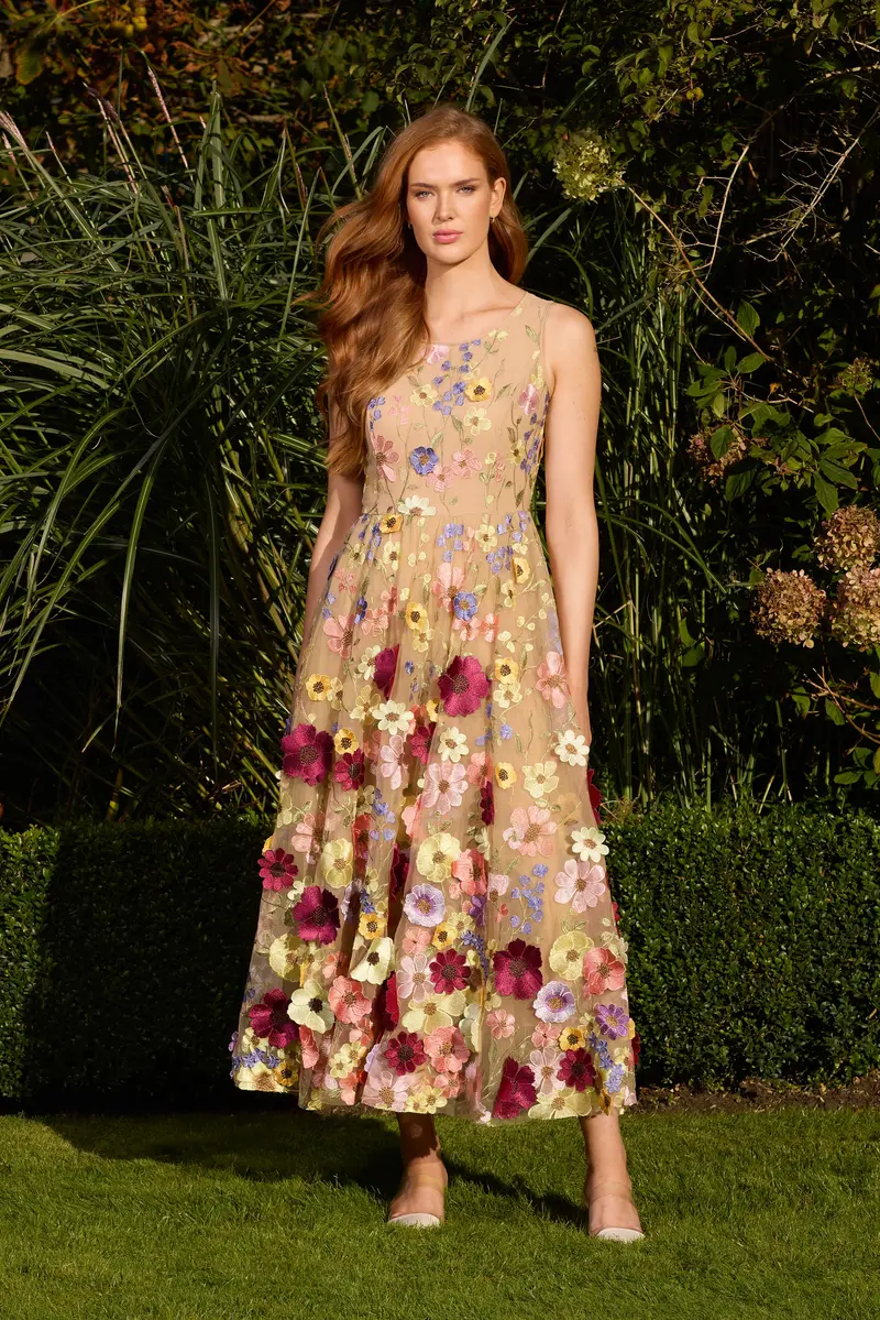 Fab long tulles dress Flower