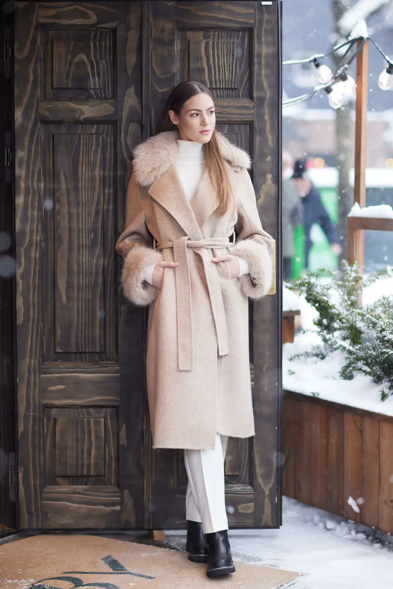 Fab wool coat w/faux fur Sand Mel.