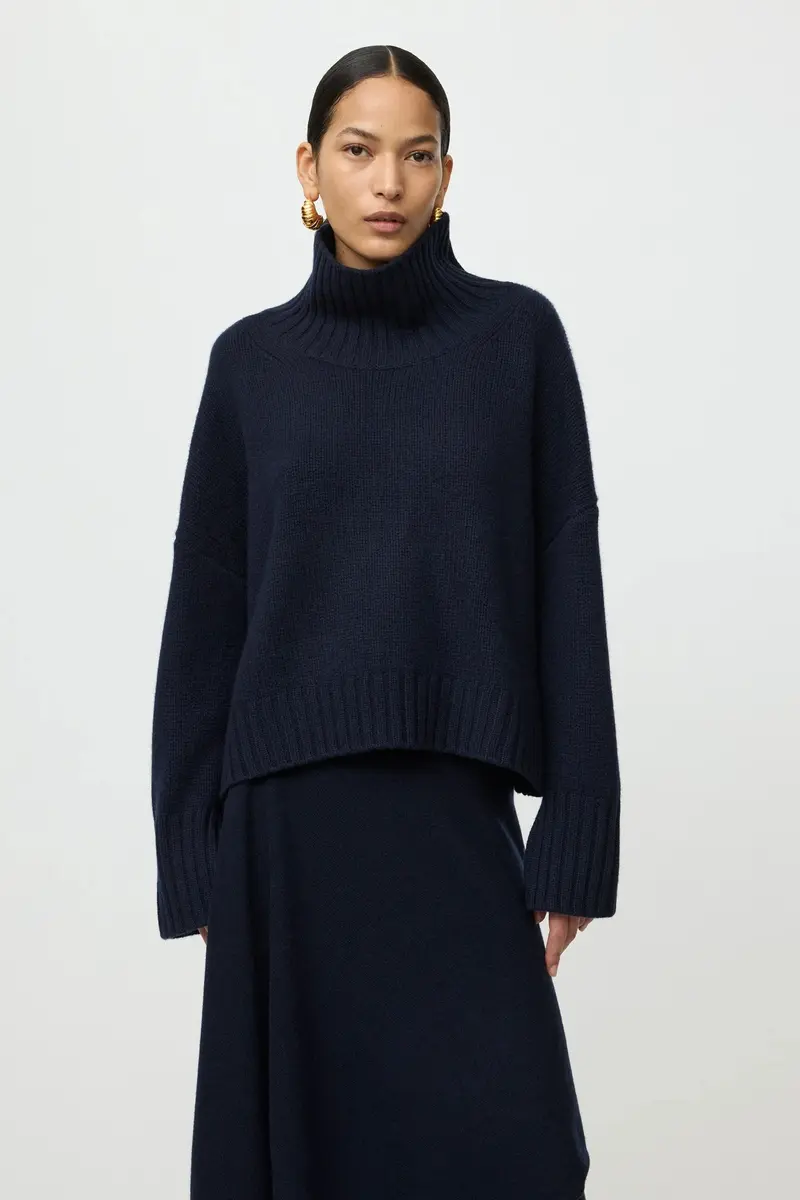 Girlfriend Turtleneck Navy