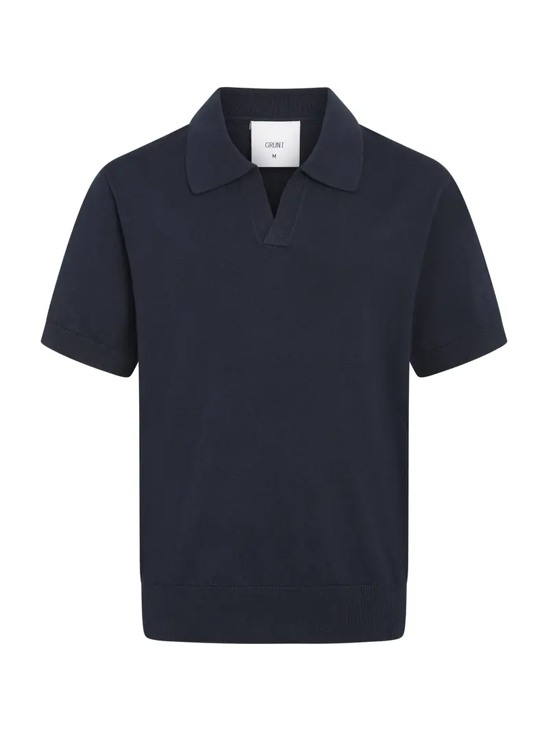 Grunt Banthat Knit T-skjorte