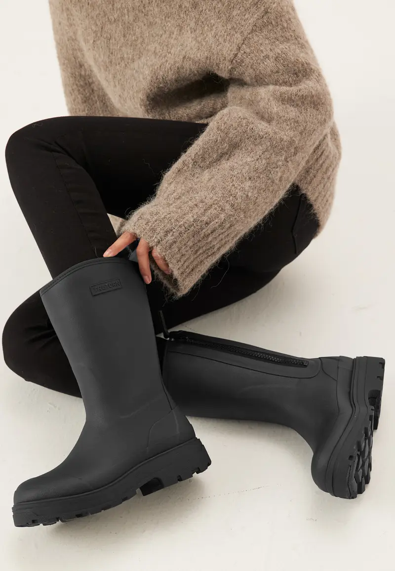 Halla Mid Winter