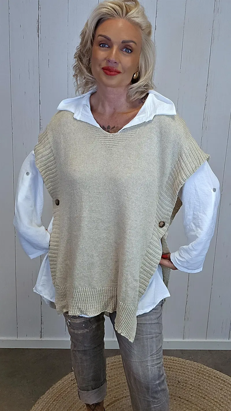 Hanne vest med skjorte