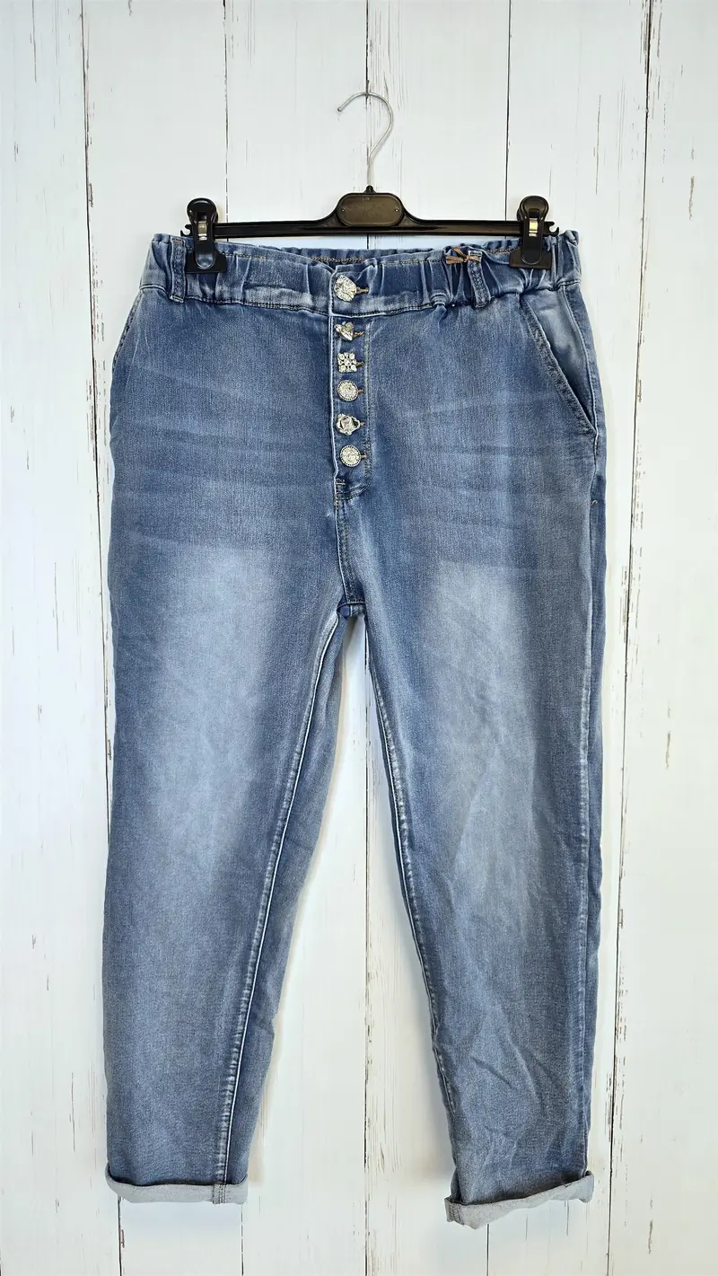 Hayley lys jeans med dekor knapper