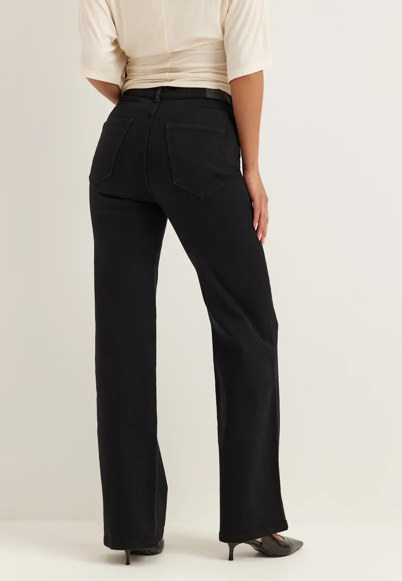 High Straight Leg Jeans