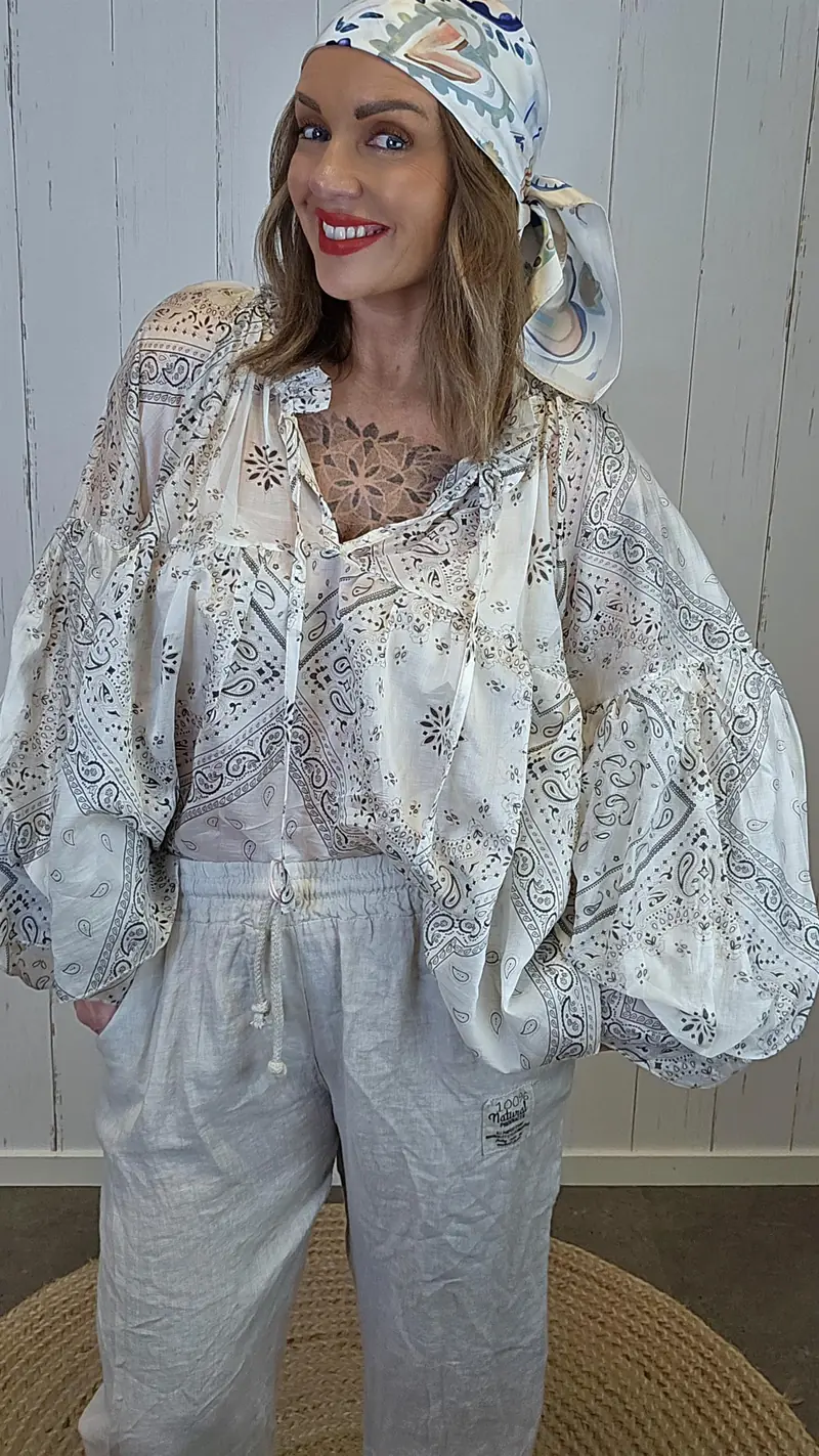 Iris lett bluse