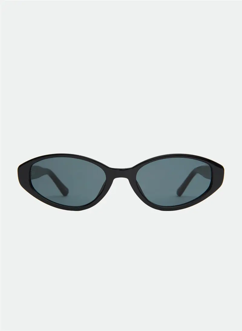 Ivy Black/Smoke