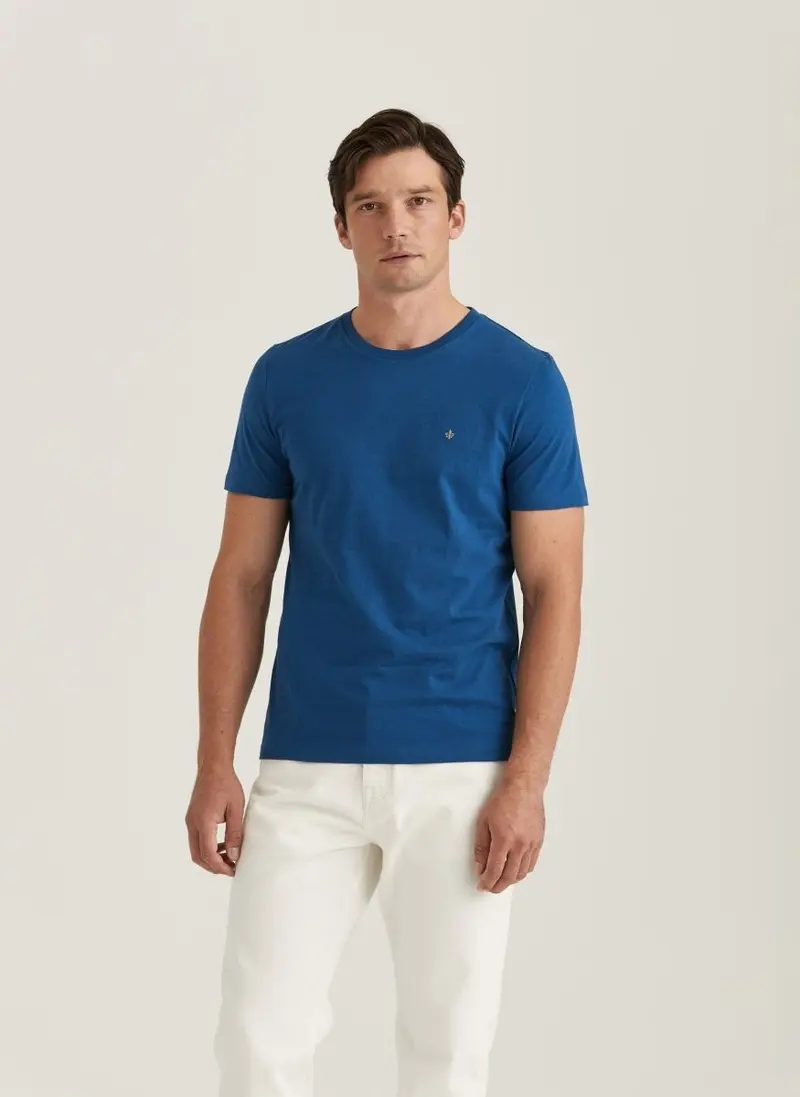 James tee