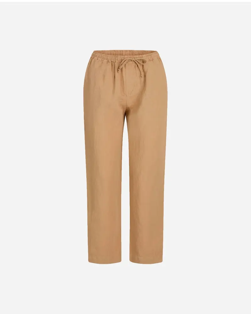 Jennifer Pant - Sand