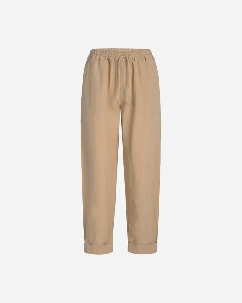 Jennifer Pant - Sand