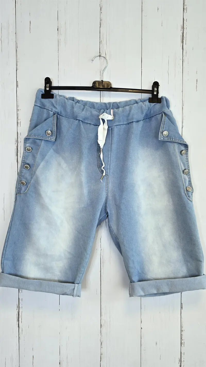 Joggershorts med dekorative knapper