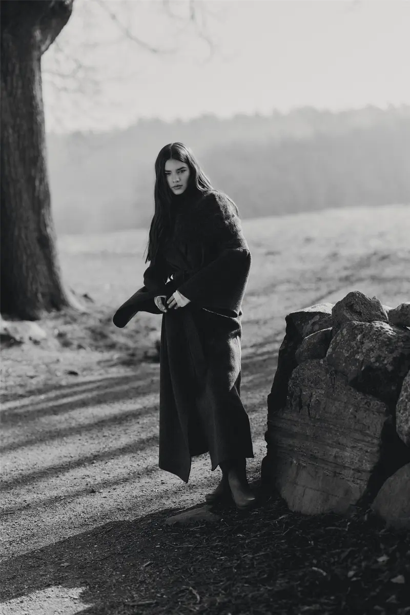 Juli Coat Black