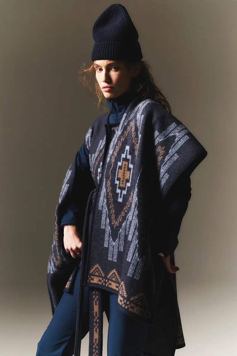 Kautokeino Poncho Navy Blue