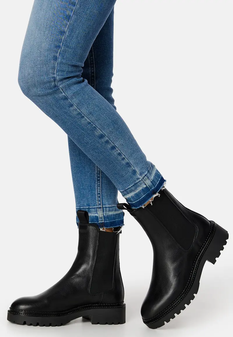 Kelliin Chelsea Boot